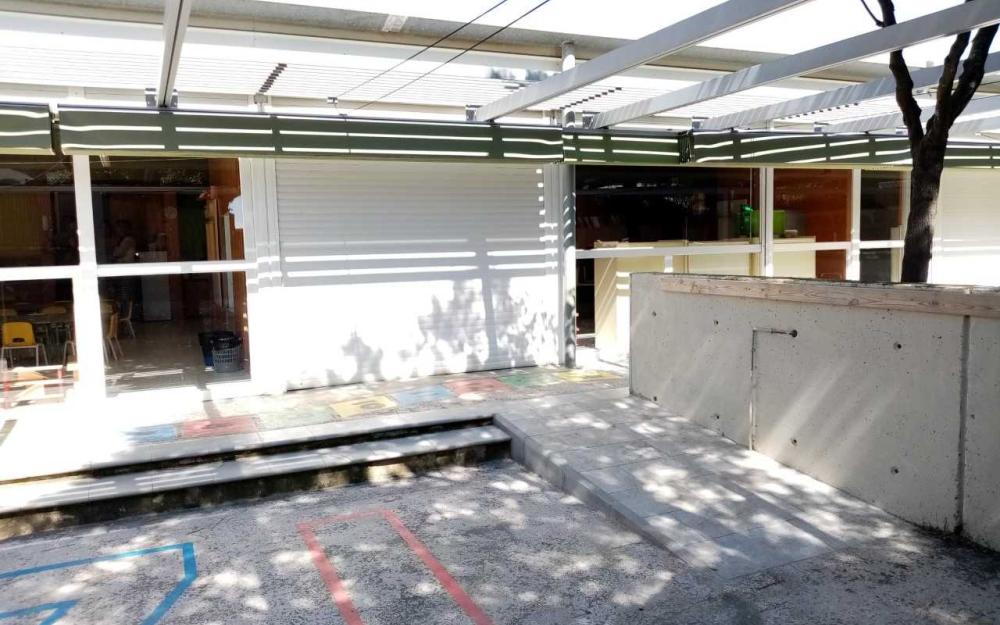 Rampes d'accés a les aules d'infantil de l'escola Vaixell Burriac