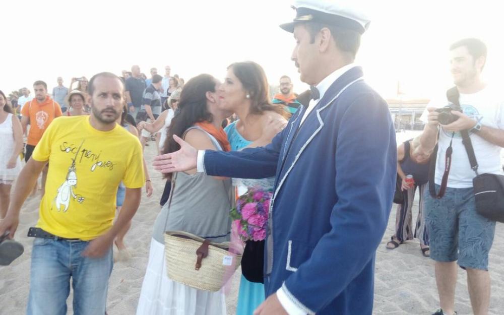 La regidora de Festa Major s'acomiada d'en Pigat i la Lucía