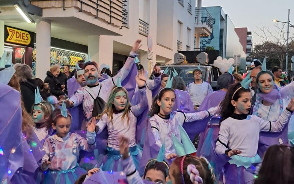 Comparsa Sisu Alocats, cinquè premi de la rua de Carnaval