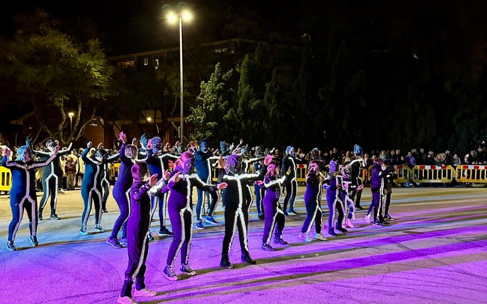 Comparsa Famílies amb llum pròpia
