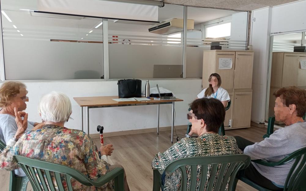 Una de les sessions del Grup de Millora del Benestar Emocional