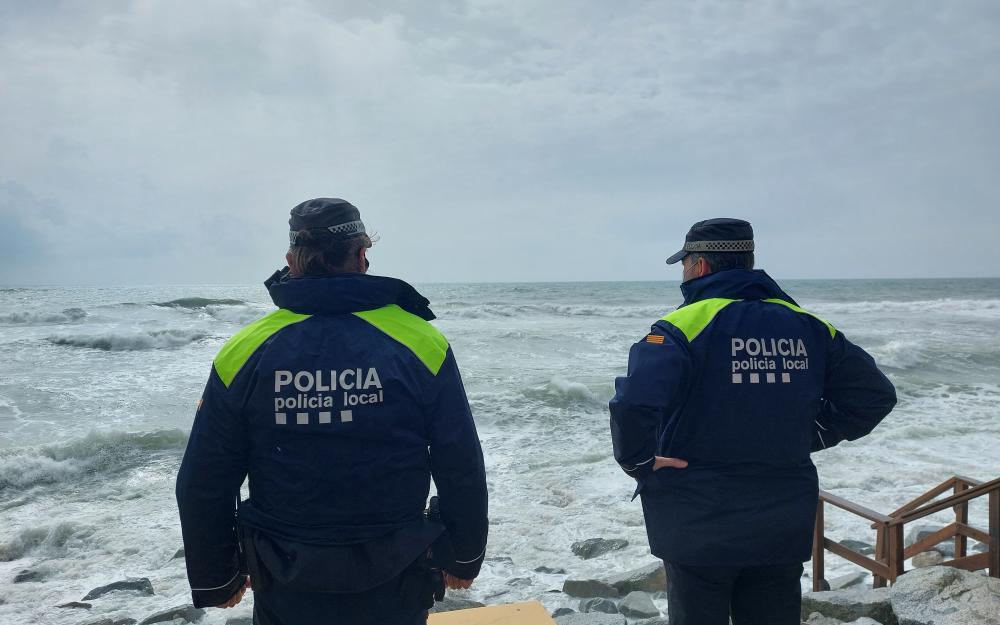 Policia local mar temporal