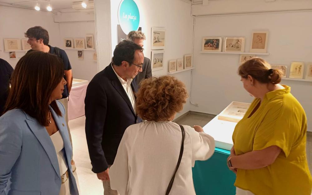 El president del Parlament de Catalunya visita l'exposició 150 anys Maria Freser