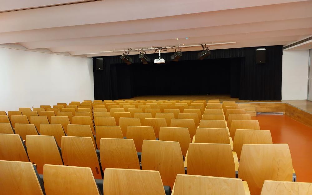 Sala cultural M. Roser Carrau Sala cultural M. Roser Carrau